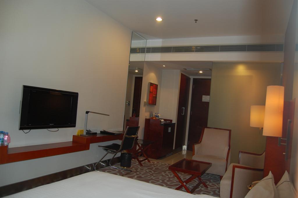 Shenzhen Caa Holy Sun Hotel, Luohu Railway Station Extérieur photo